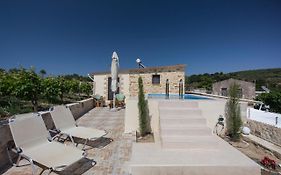 Villa Margarita'S Farm, Private Pool